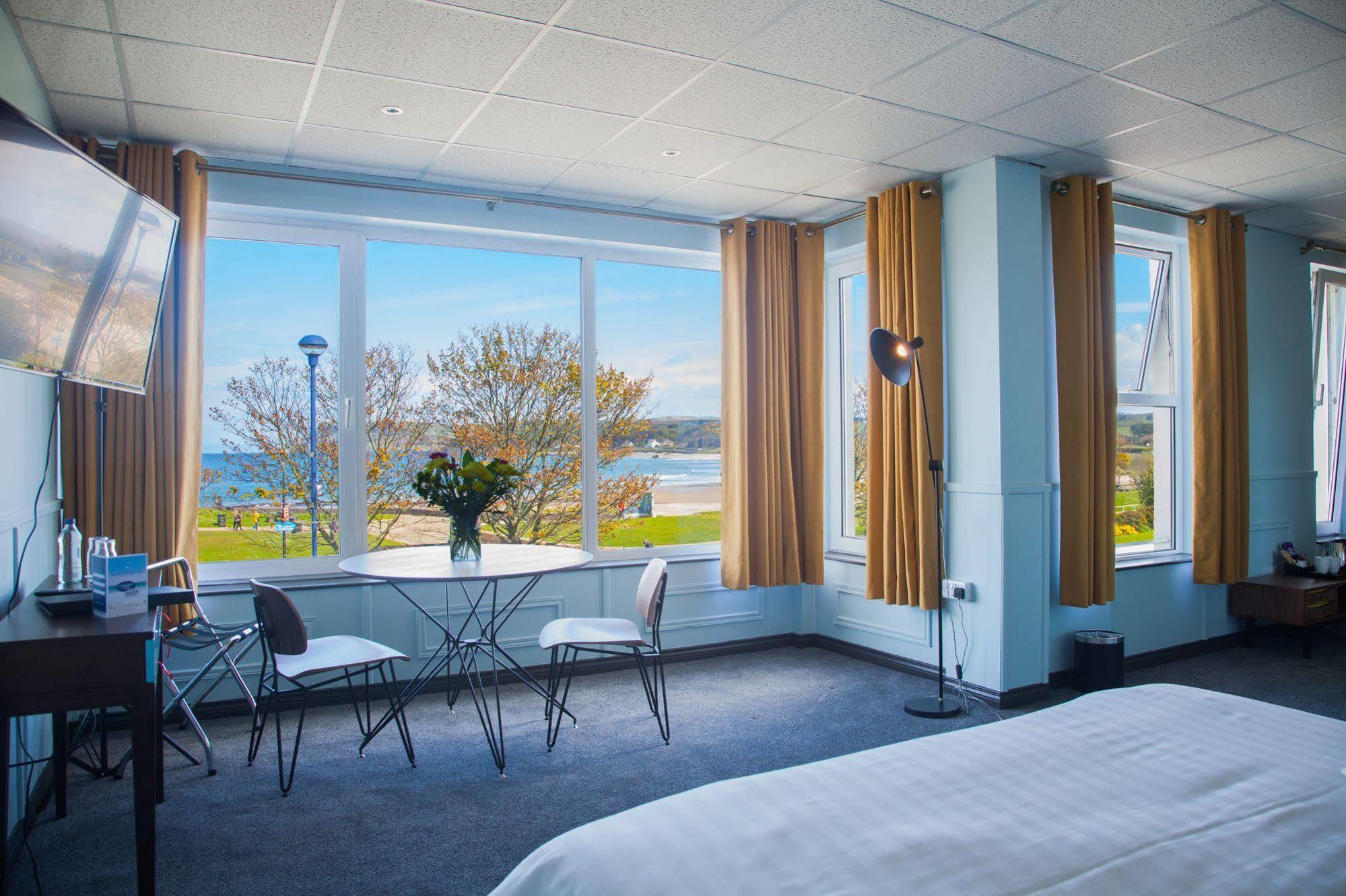 Marine Hotel Ballycastle Zewnętrze zdjęcie